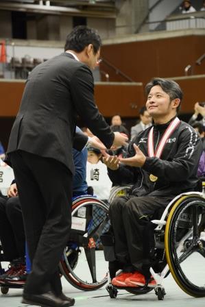 東京・花岡伸和選手、第２区区間賞を獲得